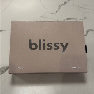 Blissy Silk Pillowcase in White